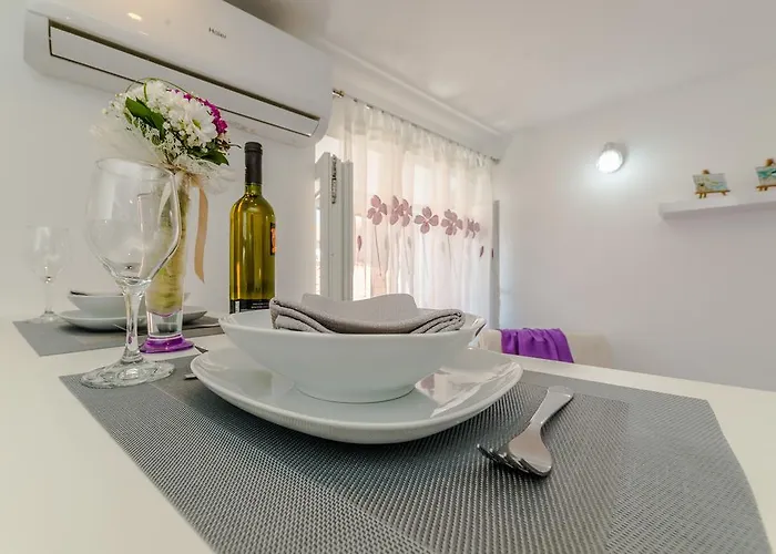 Luce Mala Apartamento Zadar